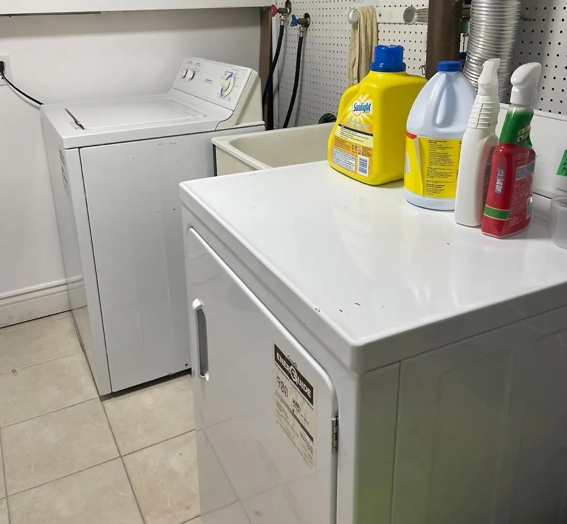 Quiet And Private Bachelor Unit Apartment Halifax